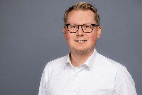 Yannik Schöne Yannik Schöne