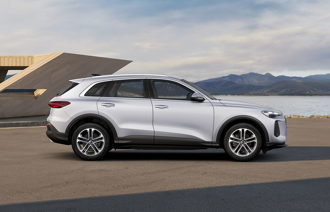 Audi Q5 SUV e-Hybrid quattro | 220 kW (299 PS), S-Tronic
