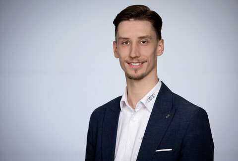 Tim Annanias